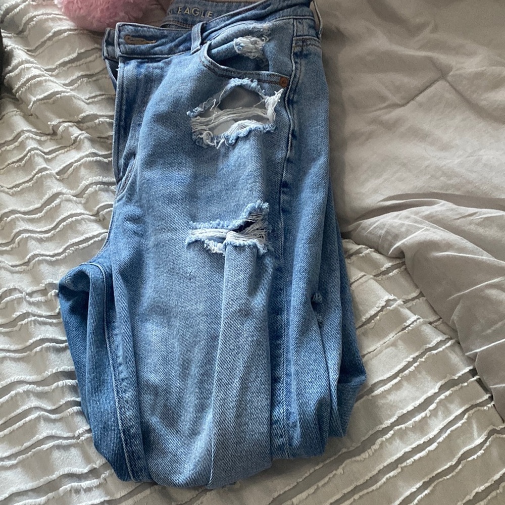American Eagle Mom Jeans
